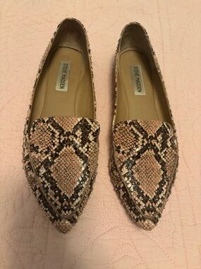 Steve Madden Snake-Print Pointed Flats